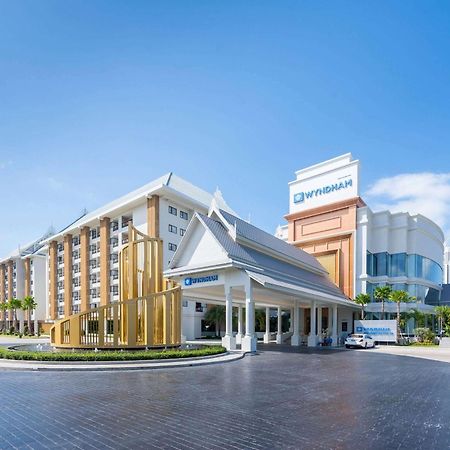 Wyndham Jomtien Pattaya Hotel Na Chom Thian Buitenkant foto