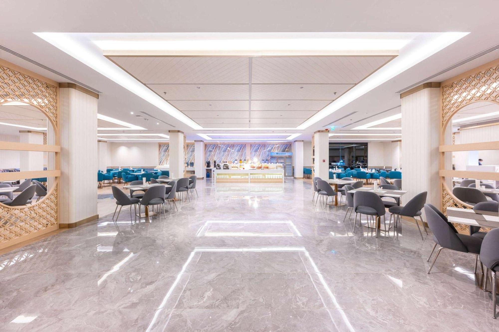 Wyndham Jomtien Pattaya Hotel Na Chom Thian Buitenkant foto