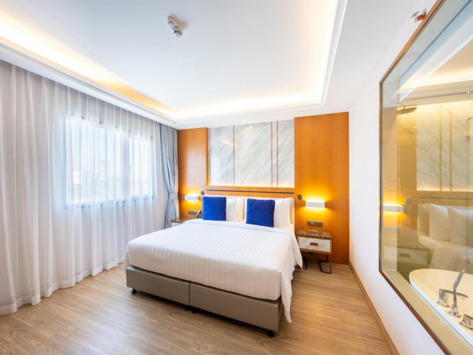 Wyndham Jomtien Pattaya Hotel Na Chom Thian Buitenkant foto