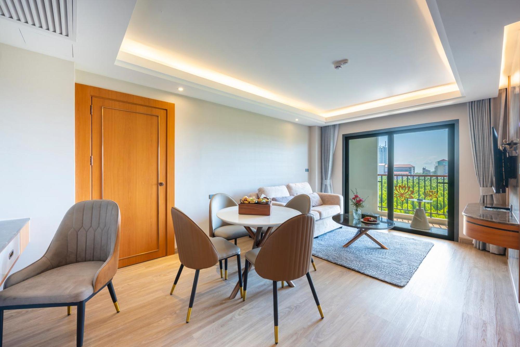 Wyndham Jomtien Pattaya Hotel Na Chom Thian Buitenkant foto
